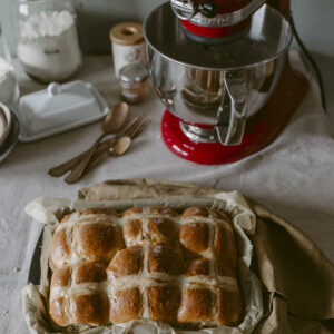 hot cross buns