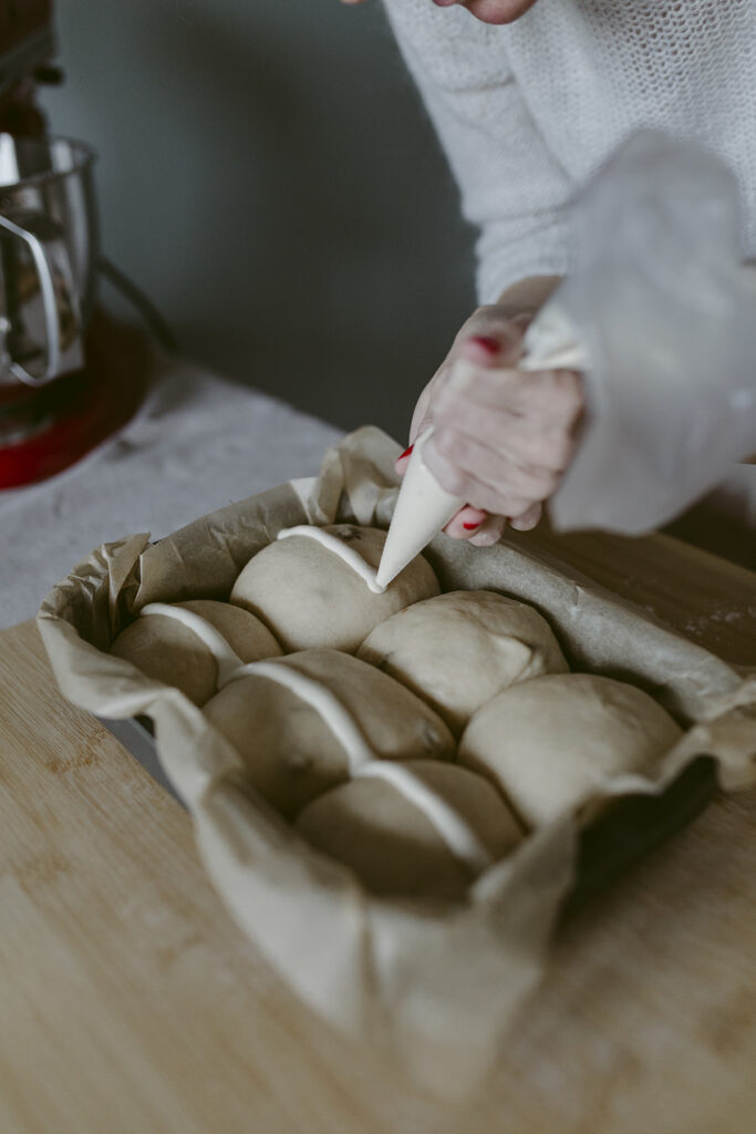 hot cross buns