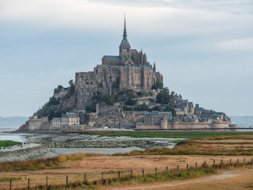 normandia mont saint michel