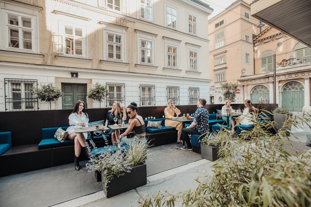 Bar Lvdvig Hotel Beethoven
