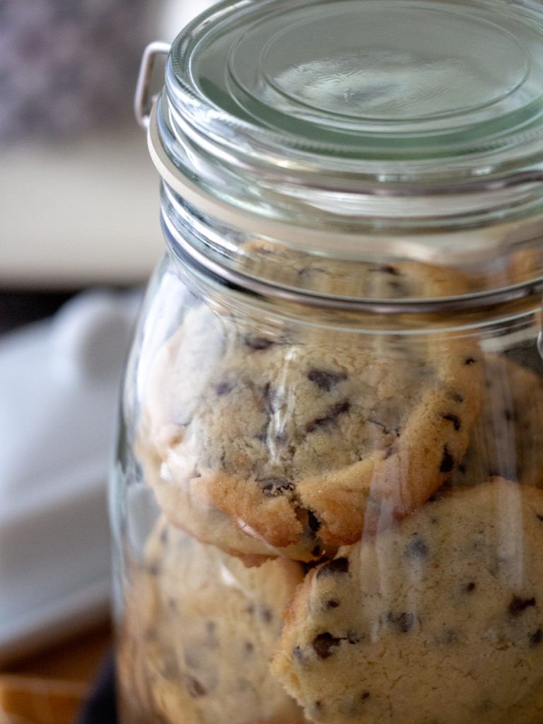 Chocolate chip cookies 