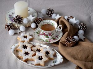 Linzer cookies