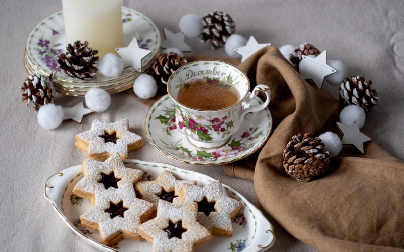 Linzer cookies