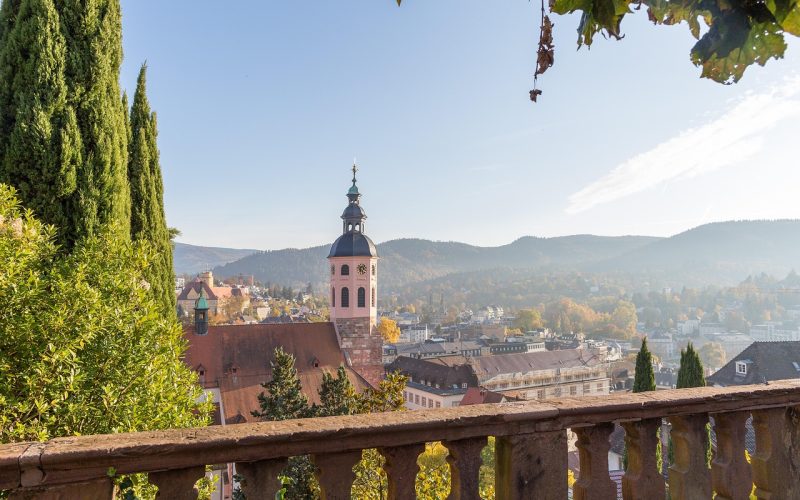 Baden-Baden, vista della città e della chiesa