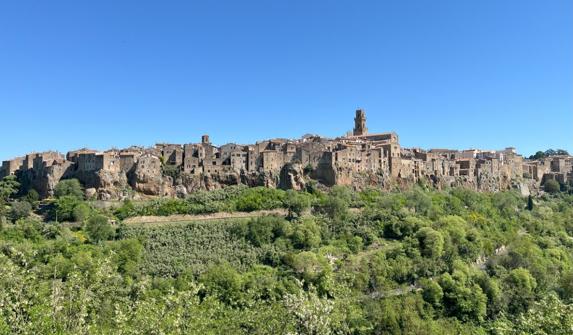 Vista su Pitigliano