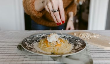 Risotto alla zucca, caprino e nocciole