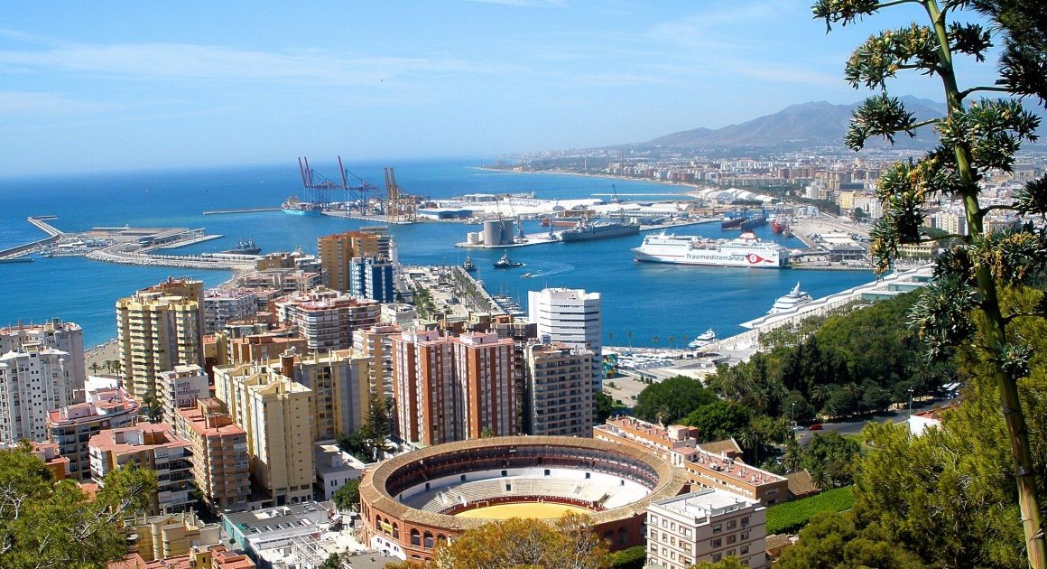 Màlaga vista dall'alto del Castillo de Gibralfaro