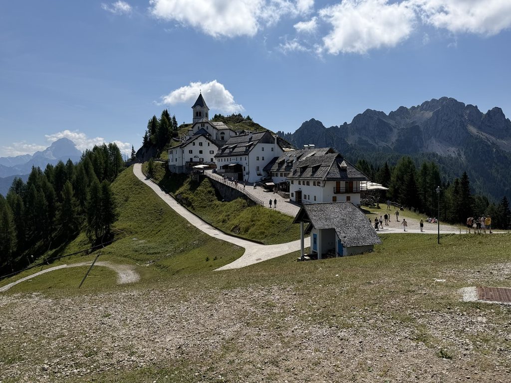 6 giorni nelle Alpi Giulie tra Carnia, Val Resia e Val Canale
